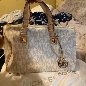Michael Kors purse